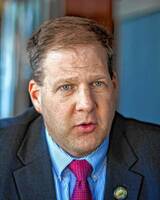 Chris Sununu